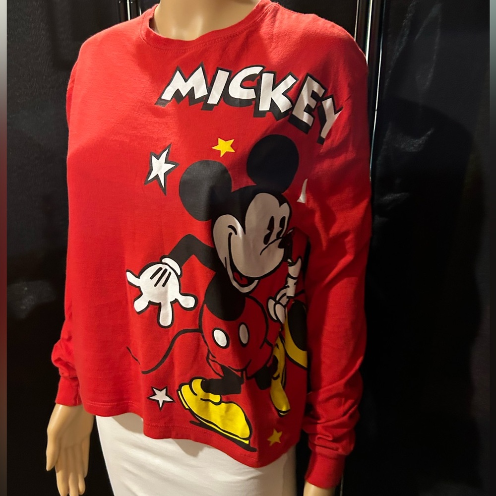 Disney’s Mickey & Minnie child’s long sleeve t-shirt xs/ch.